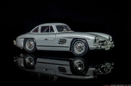 Mercedes-Benz 300 SL (W 198) | Coupé | Bburago | www.andere.hahlmodelle.de