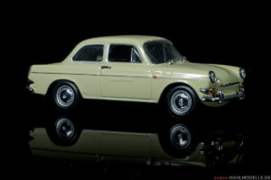 Volkswagen 1600 (Typ 3) | Limousine | Minichamps | 1:43 | www.andere.hahlmodelle.de