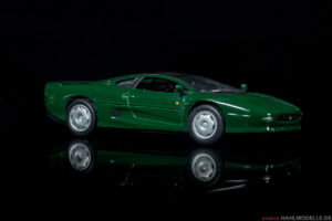 Jaguar XJ220 | Coupé | Bburago | www.andere.hahlmodelle.de