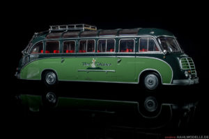 Kässbohrer Fahrzeugwerke Setra S8 „Der Walser“ | Bus | Minichamps | 1:43 | www.andere.hahlmodelle.de