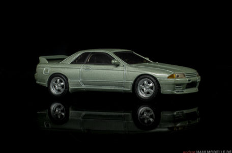 Nissan Skyline GT-R | Limousine | Ixo (Del Prado Car Collection) | 1:43 | www.andere.hahlmodelle.de