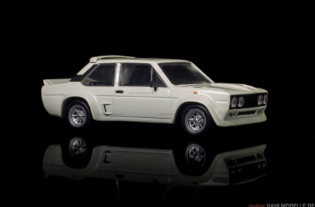 Fiat 131 Mirafiori Abarth Stradale | Limousine | Ixo (Del Prado Car Collection) | 1:43 | www.andere.hahlmodelle.de