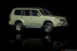 Toyota Land Cruiser J100 | Geländewagen | Ixo | 1:43 | www.andere.hahlmodelle.de