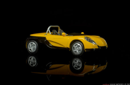 Renault Sport Spider | Roadster | Ixo | 1:43 | www.andere.hahlmodelle.de