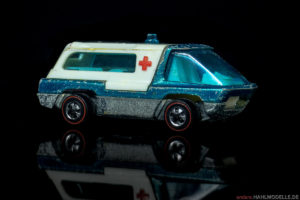 „Ambulance“ | Krankenwagen | Mattel Inc. Hong Kong | Hot Wheels | The Heavyweights | 1:64 | www.andere.hahlmodelle.de